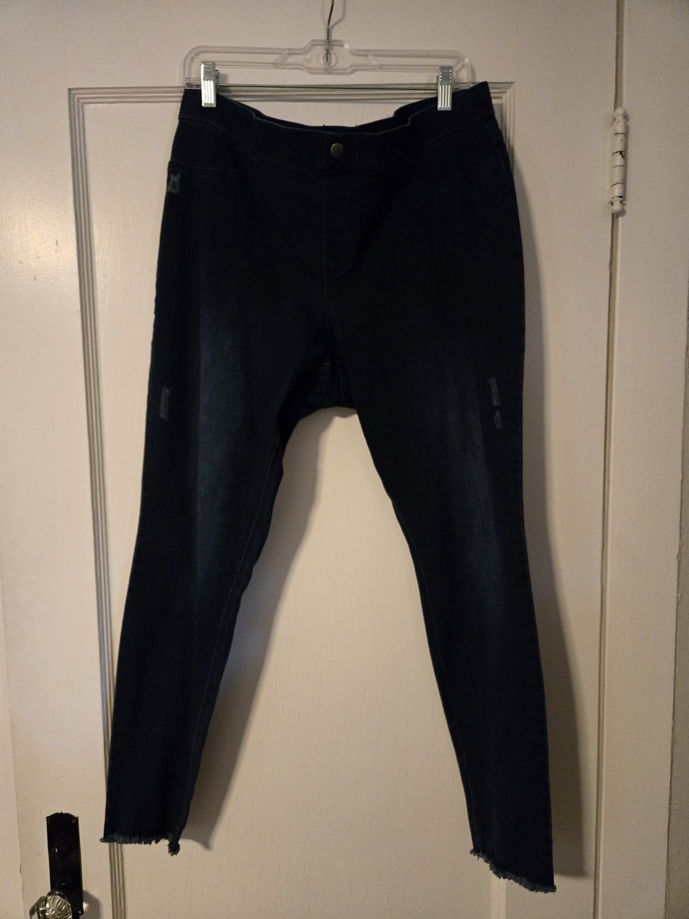 HUE Dark Indigo High-Rise Jeggings